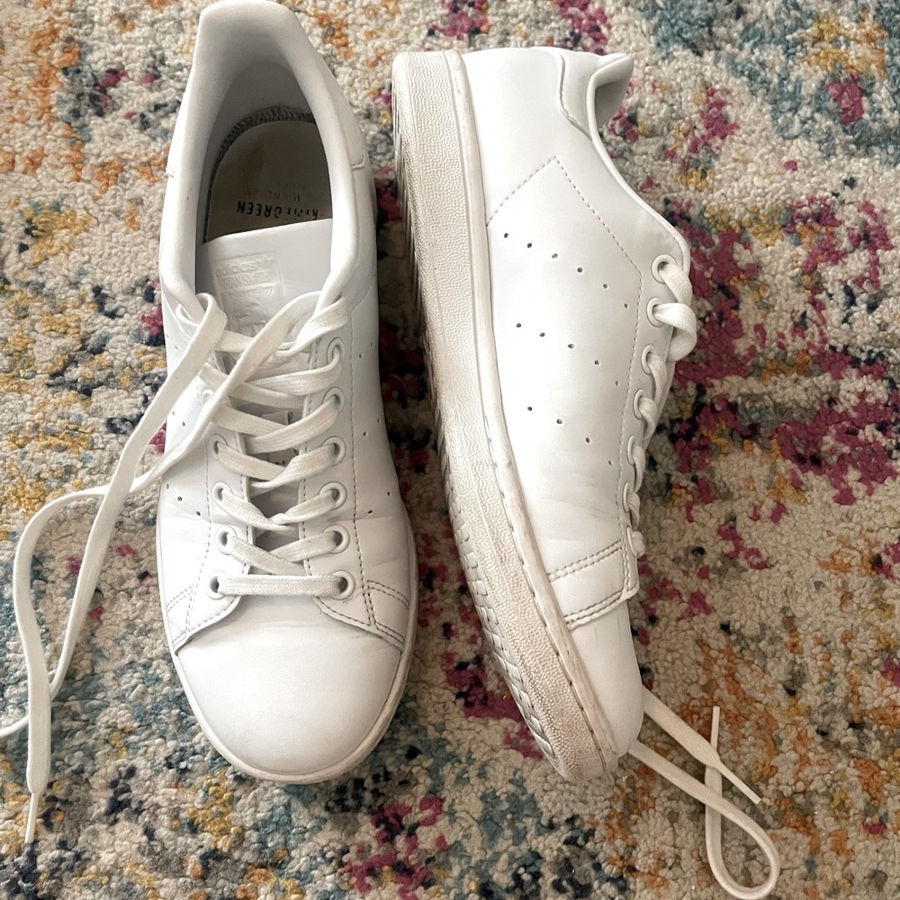 Stan Smith womens size 9